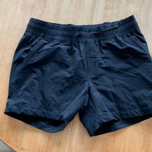 MEC size 16 Black 4 pocket pull on shorts.